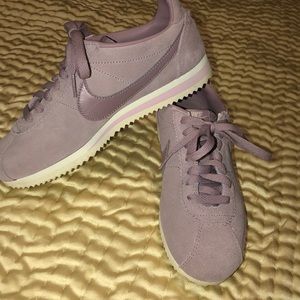 lavender nike cortez